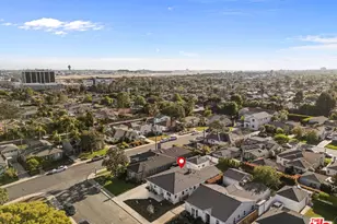 8127 Vicksburg Ave, Los Angeles, CA 90045 - Photo 37