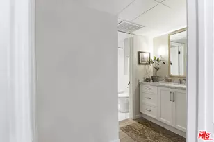 906 N Doheny Dr, West Hollywood, CA 90069 - Photo 27