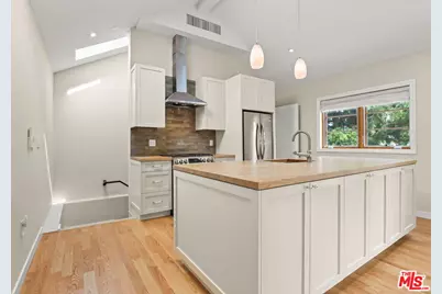 652 Kensington Road #B, Santa Monica, CA 90405 - Photo 5