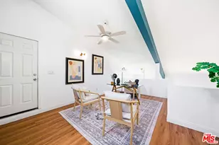 725 S Barrington Ave, Los Angeles, CA 90049 - Photo 23