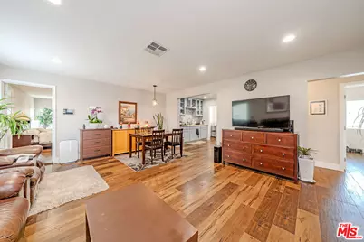 1002 W 131st St, Gardena, CA 90247 - Photo 7