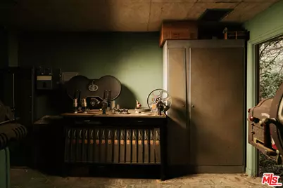 10934 Bellagio Rd, Los Angeles, CA 90077 - Photo 35