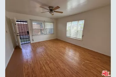 4253 S Centinela Ave, Los Angeles, CA 90066 - Photo 17