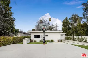 22931 Dolorosa St, Woodland Hills, CA 91367 - Photo 27