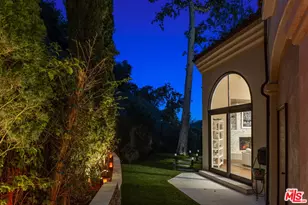 2468 Coldwater Canyon Dr, Beverly Hills, CA 90210 - Photo 59