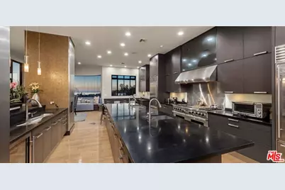 1799 Correa Way, Los Angeles, CA 90049 - Photo 15