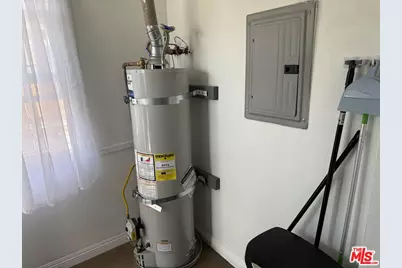 1703 S Burlington Ave, Los Angeles, CA 90006 - Photo 33