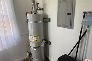 1703 S Burlington Ave, Los Angeles, CA 90006 - Photo 33