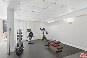 906 N Doheny Dr, West Hollywood, CA 90069 - Photo 25