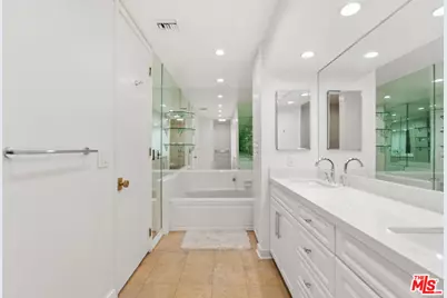 1260 S Beverly Glen Blvd #101, Los Angeles, CA 90024 - Photo 13