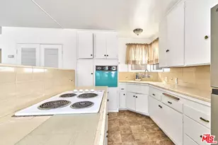 1016 S Oxford Ave, Los Angeles, CA 90006 - Photo 13