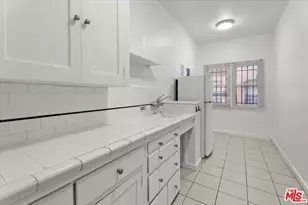 630 S Cochran Ave, Los Angeles, CA 90036 - Photo 9