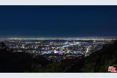 1895 Rising Glen Rd, Los Angeles, CA 90069 - Photo 37
