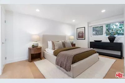2759 Creston Dr, Los Angeles, CA 90068 - Photo 35