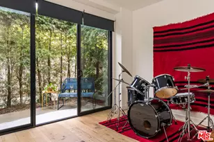 860 S Wilton Pl, Los Angeles, CA 90005 - Photo 19