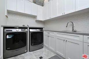 17201 McCormick St, Encino, CA 91316 - Photo 25
