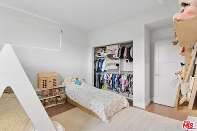 4218 Gentry Ave, Studio City, CA 91604 - Photo 15