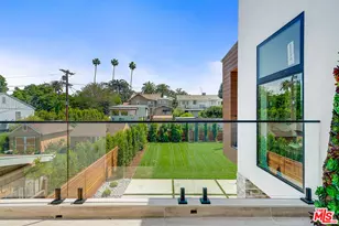 244 S Gramercy Pl, Los Angeles, CA 90004 - Photo 37