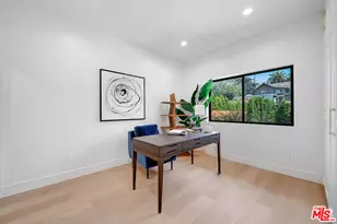 244 S Gramercy Pl, Los Angeles, CA 90004 - Photo 13