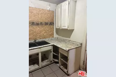 5214 Cimarron St #5216, Los Angeles, CA 90062 - Photo 11