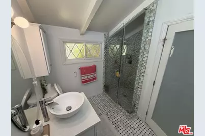 3759 Lockerbie Ln, Glendale, CA 91208 - Photo 15