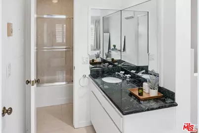 1440 23rd St #302, Santa Monica, CA 90404 - Photo 13