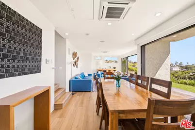 6817 Seawatch Ln, Malibu, CA 90265 - Photo 19