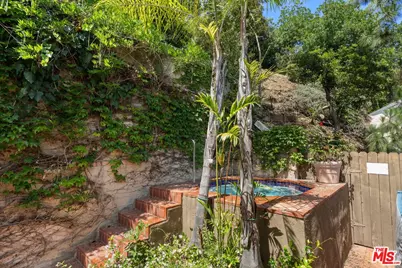 9315 Beverly Crest Dr, Beverly Hills, CA 90210 - Photo 53