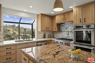 1052 N Kenter Ave, Los Angeles, CA 90049 - Photo 11