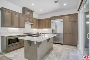 20705 W Chestnut Cir, Porter Ranch, CA 91326 - Photo 9