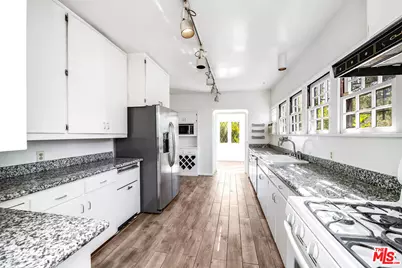 2441 Glendower Ave, Los Angeles, CA 90027 - Photo 17
