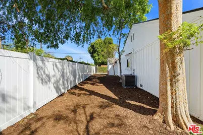 12455 Milbank St, Studio City, CA 91604 - Photo 39
