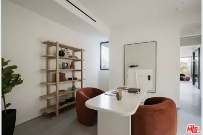 5208 Sanchez Dr, Los Angeles, CA 90008 - Photo 39