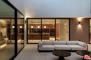 5208 Sanchez Dr, Los Angeles, CA 90008 - Photo 9