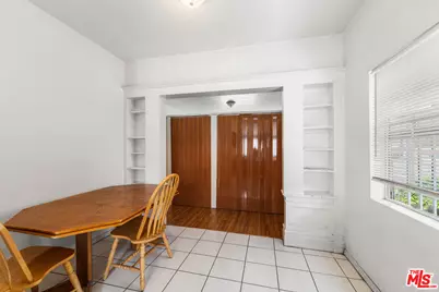 602 W 40th Pl, Los Angeles, CA 90037 - Photo 5