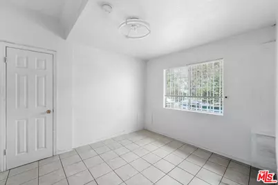 602 W 40th Pl, Los Angeles, CA 90037 - Photo 9