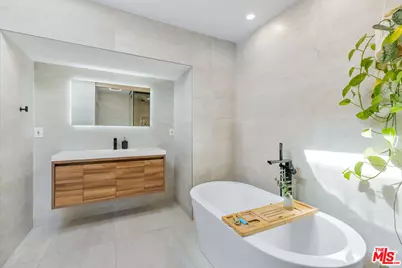 4734 La Villa Marina #D, Marina del Rey, CA 90292 - Photo 27