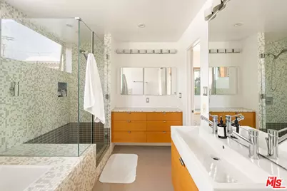 122 Mildred Ave, Venice, CA 90291 - Photo 29