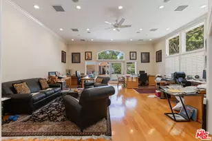 19717 Wells Dr, Woodland Hills, CA 91364 - Photo 21