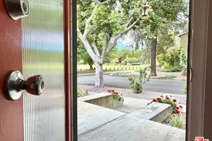 10683 Valleyheart Dr, Studio City, CA 91604 - Photo 3