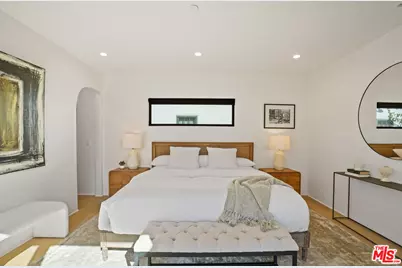 11642 Hartsook St, Valley Village, CA 91601 - Photo 35