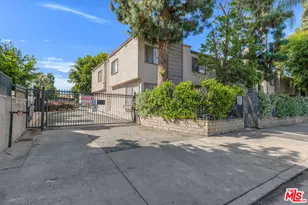 18316 Hatteras St, Tarzana, CA 91356 - Photo 17