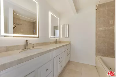 18316 Hatteras St #21, Tarzana, CA 91356 - Photo 9