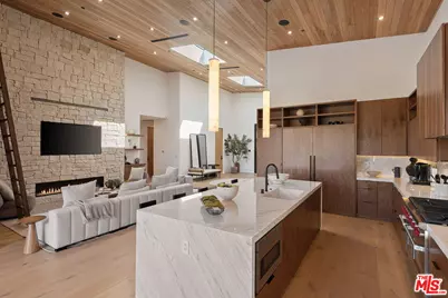 9715 Arby Dr, Beverly Hills, CA 90210 - Photo 15