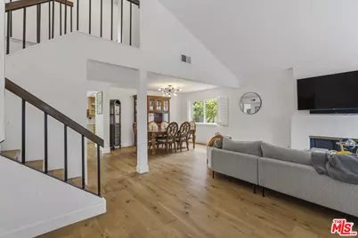 19423 Twin Hills Pl, Porter Ranch, CA 91326 - Photo 5