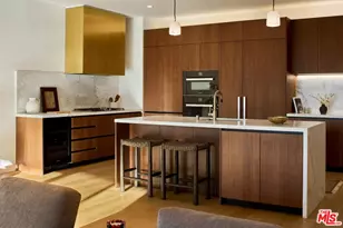 702 N Doheny Dr, West Hollywood, CA 90069 - Photo 5