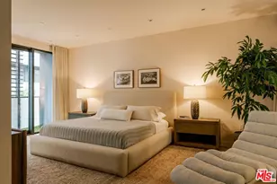 702 N Doheny Dr, West Hollywood, CA 90069 - Photo 5
