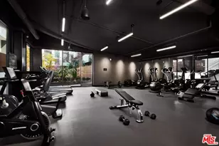 702 N Doheny Dr, West Hollywood, CA 90069 - Photo 13
