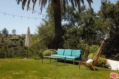 3001 Passmore Dr, Los Angeles, CA 90068 - Photo 39