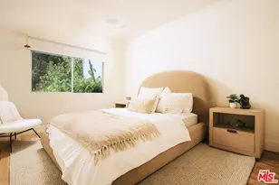 3001 Passmore Dr, Los Angeles, CA 90068 - Photo 23